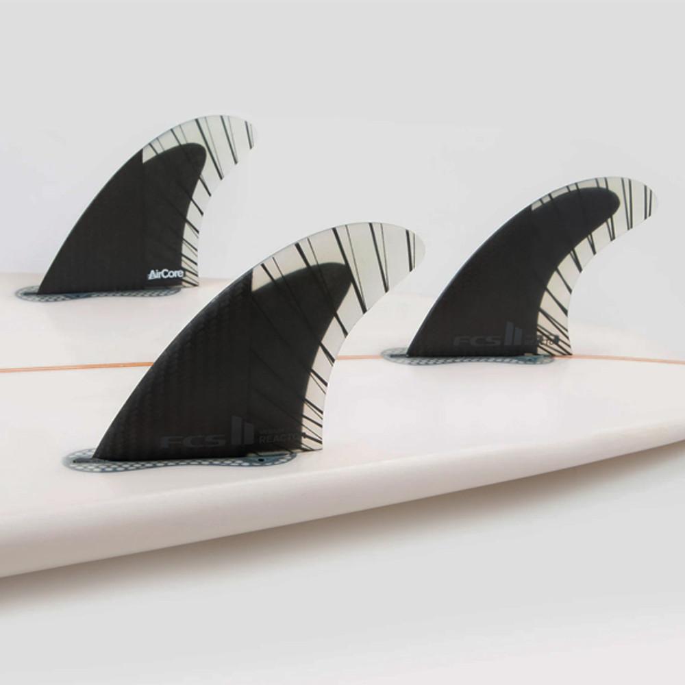 FCSII Reactor | Thruster 3 Fin Set | Performance Core Carbon | Top of The Range | Impressive Turns and Tail Release